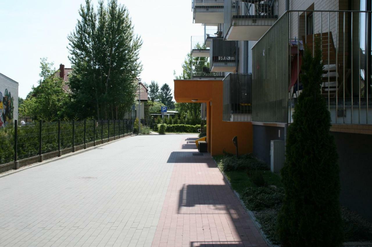 Grey & White Pogodne Apartment Kolobrzeg Exterior photo